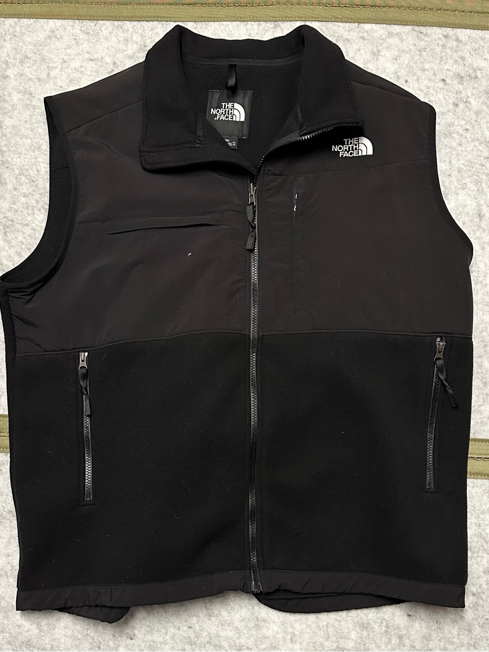The North Face Black Two-Tone Fleece Shell Vest